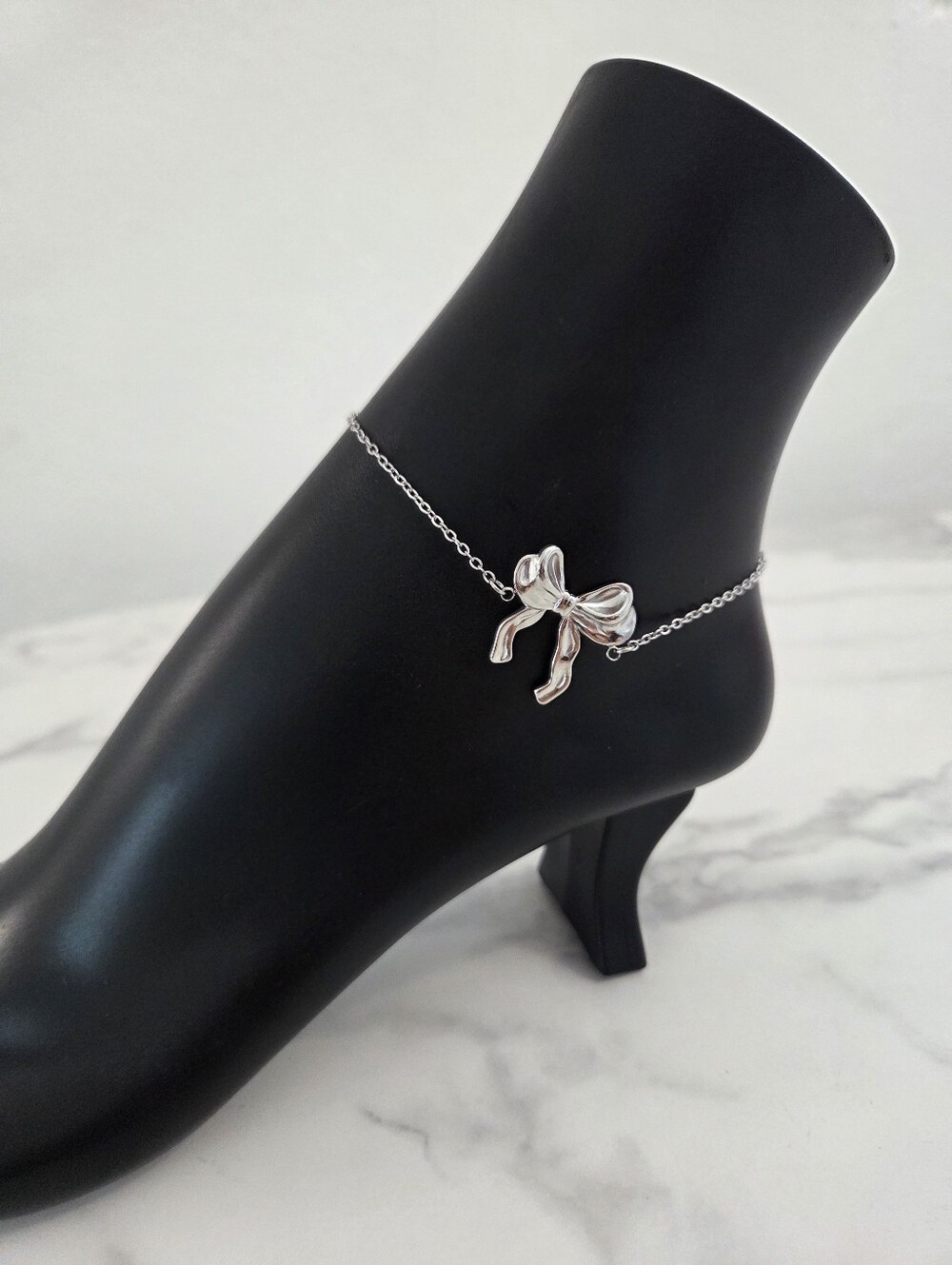 ​Silver Bow Charm Ankle Bracelet Dainty Y2K Coquette Summer Jewelry - Picture 2 of 11